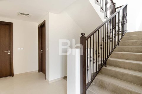 Townhouse de 4 dormitorios en Dubai Sports City, UAE No. 89367 11