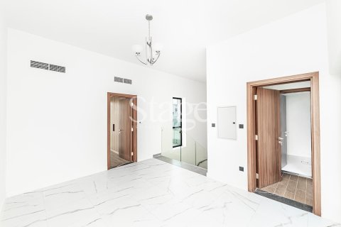 3 bedrooms Villa in District 11, UAE No. 119925 21