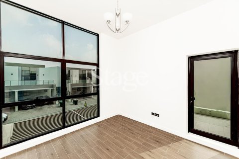 3 bedrooms Villa in District 11, UAE No. 119925 24