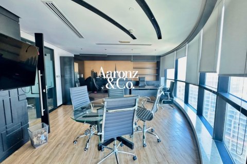 100m² Office in Jumeirah Lake Towers, UAE No. 163372