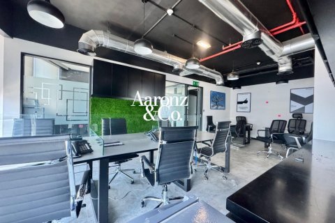 100m² Office in Jumeirah Lake Towers, UAE No. 163372 12
