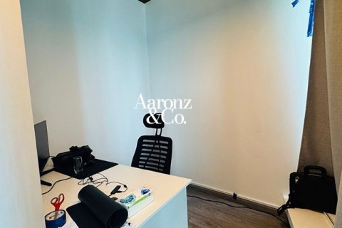 61m² Office in Business Bay, UAE No. 163370 5