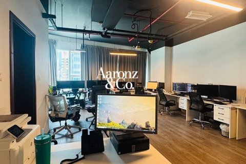61m² Office in Business Bay, UAE No. 163370 8