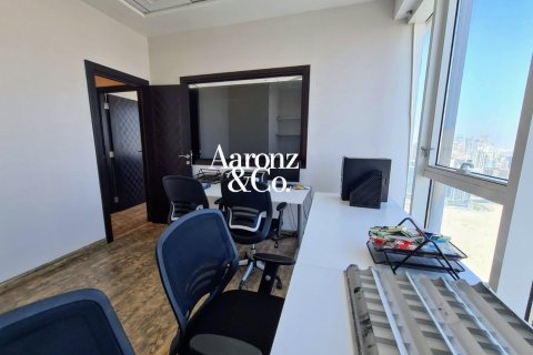 87m² Office in Business Bay, UAE No. 163367 11