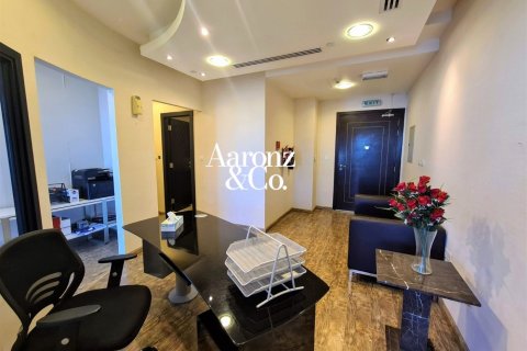 87m² Office in Business Bay, UAE No. 163367 7