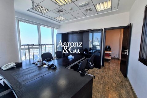 87m² Office in Business Bay, UAE No. 163367 10