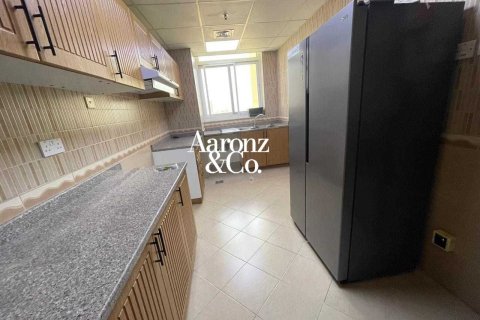 2 bedrooms Apartment in Sobha Daffodil, UAE No. 163371 5