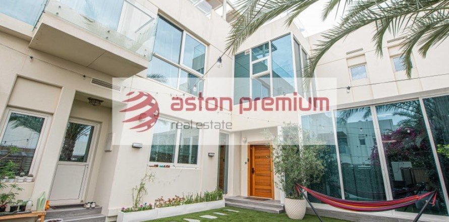 4 bedrooms Villa in The Sustainable City, UAE No. 147419