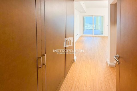 Квартира с 3 спальнями  №129688 21