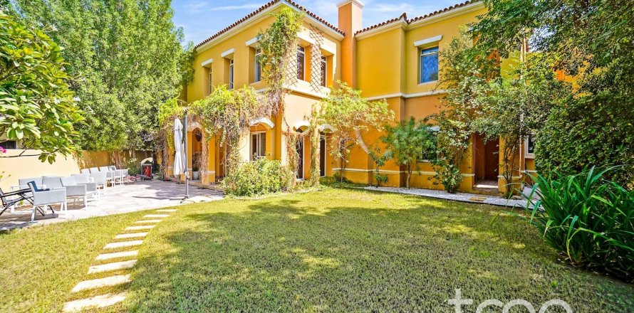 Villa de 4 dormitorios en Arabian Ranches, UAE No. 206102