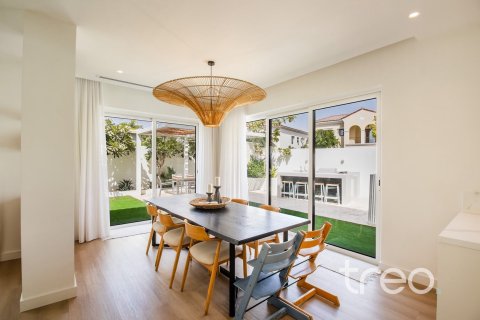 Villa de 4 dormitorios en Samara, UAE No. 206098 17