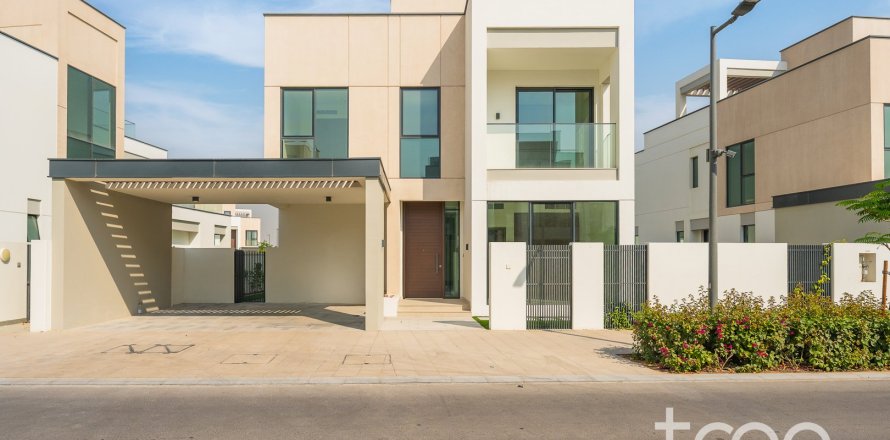 Villa de 4 dormitorios en Caya, UAE No. 206097