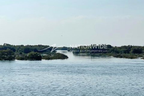1002m² Land  No. 117180 4