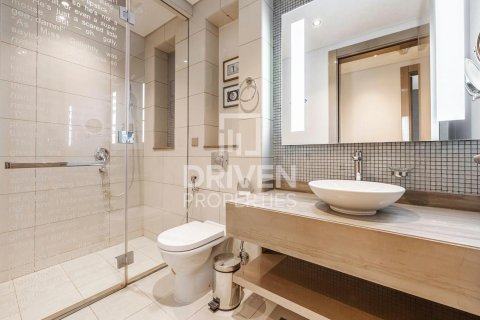 2 bedrooms Apartment in DAMAC Towers by Paramount, UAE No. 193706 16