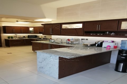 Villa de 5 chambres No. 127754 8