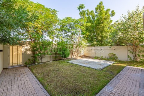 Villa de 2 chambres à Dubai, UAE No. 145228 5
