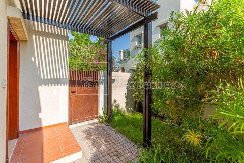 Villa de 2 chambres à Dubai, UAE No. 145228 17