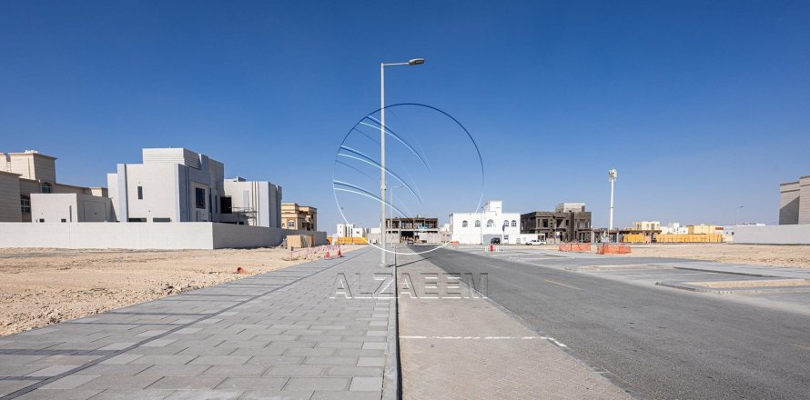 3716m² Land in Abu Dhabi, UAE No. 90287