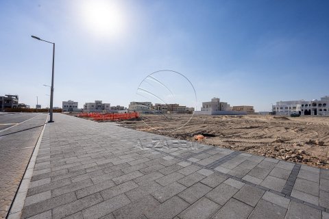 3716m² Land in Abu Dhabi, UAE No. 90287 6