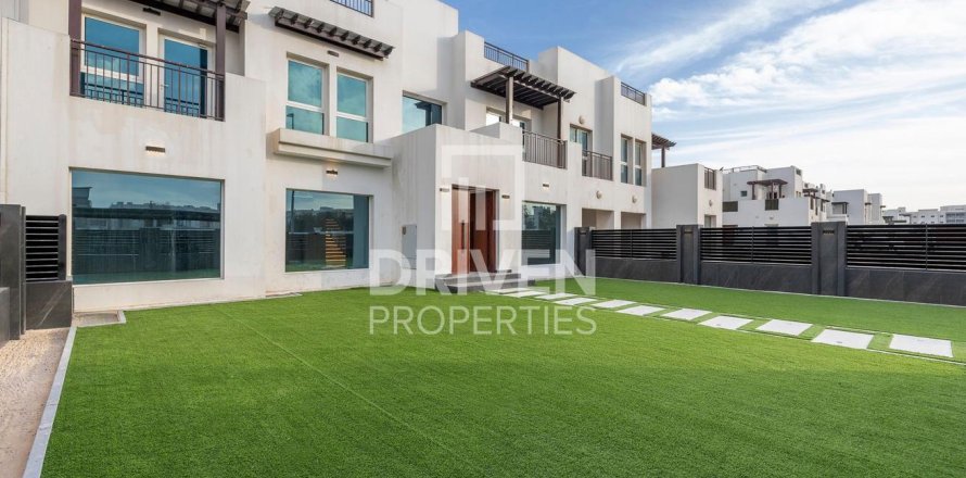 Villa de 5 chambres à Al Quoz, UAE No. 85384