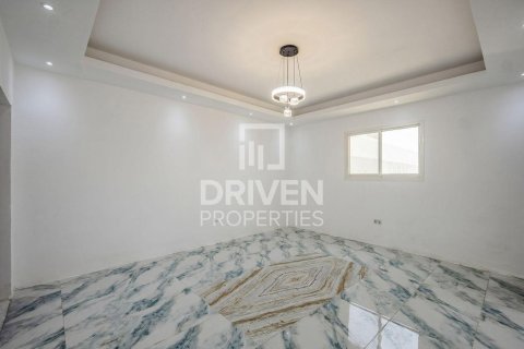 6 bedrooms Villa in Nadd Al Sheba, UAE No. 192721 5
