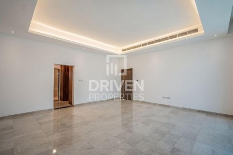 6 bedrooms Villa in Nadd Al Sheba, UAE No. 192721 18