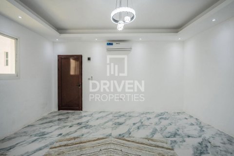 6 bedrooms Villa in Nadd Al Sheba, UAE No. 192721 6