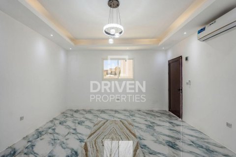 6 bedrooms Villa in Nadd Al Sheba, UAE No. 192721 7