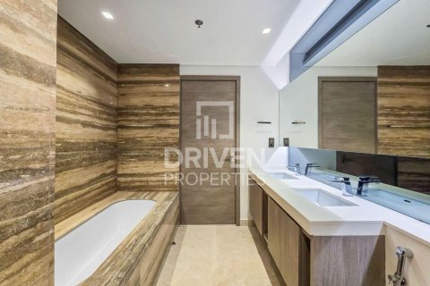 3 bedrooms Apartment in Business Bay, UAE No. 192719 12