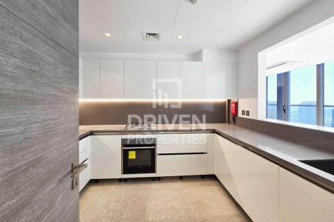 3 bedrooms Apartment in Business Bay, UAE No. 192719 5