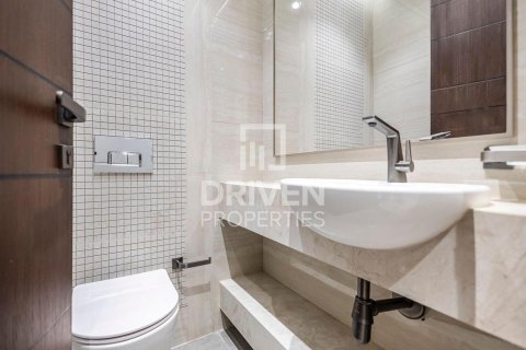 2 bedrooms Apartment in Business Bay, UAE No. 192720 12