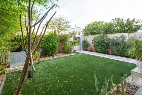 3 bedrooms Townhouse in Town Square, UAE No. 151528 16