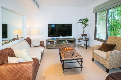 3 bedrooms Townhouse in Town Square, UAE No. 151528 17