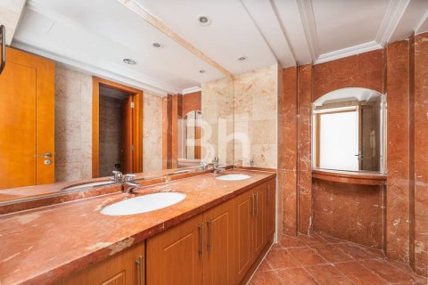 Appartement de 5 chambres  No. 114024 15