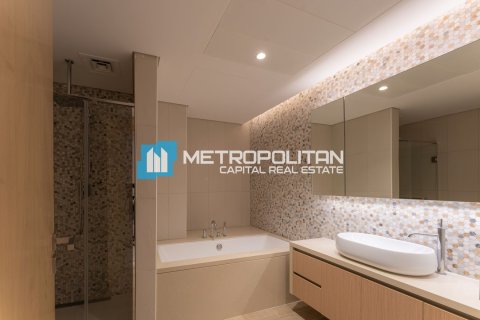 3 bedrooms Apartment on the Yas Island, UAE No. 139987 15