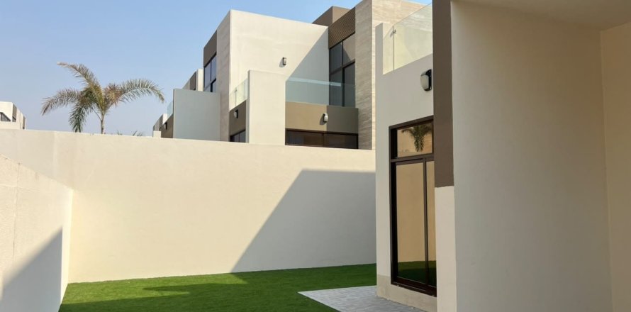 4 غرف نوم فيلا في District 11, الإمارات العربية المتحدة رقم 168992