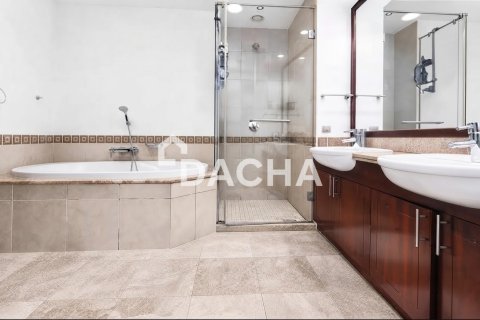 Квартира с 2 спальнями в The Fairmont Palm Residences, ОАЭ №207816 10