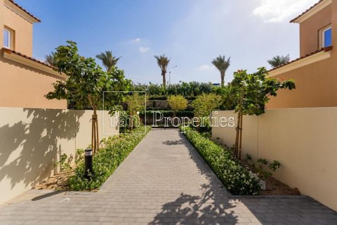 3 bedrooms Townhouse in Dubai, UAE No. 207969 14