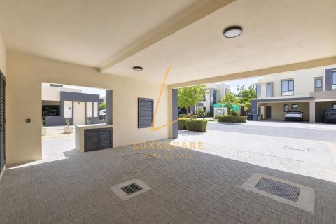 Villa de 4 dormitorios en Dubai Hills Estate, UAE No. 168653 24