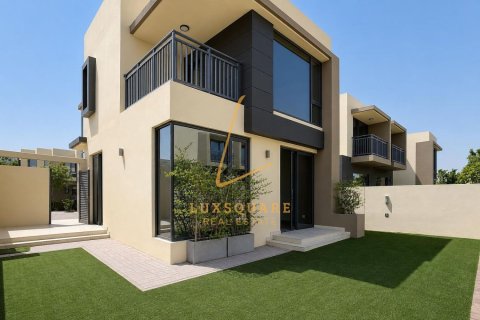 Villa de 4 dormitorios en Dubai Hills Estate, UAE No. 168653