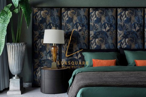 Apartment de 2 dormitorios en The Crescent, UAE No. 168651 8