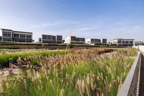 Villa de 5 dormitorios en Golf Place, UAE No. 168652 30