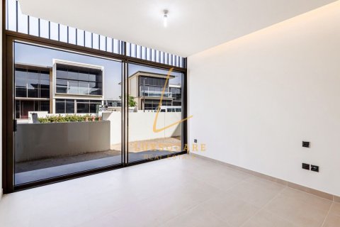 Villa de 5 dormitorios en Golf Place, UAE No. 168652 19