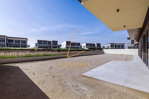 Villa de 5 dormitorios en Golf Place, UAE No. 168652 27