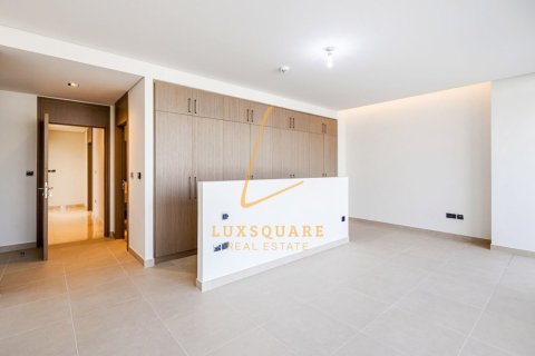 Villa de 5 dormitorios en Golf Place, UAE No. 168652 13