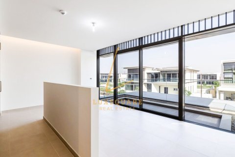 Villa de 5 dormitorios en Golf Place, UAE No. 168652 9