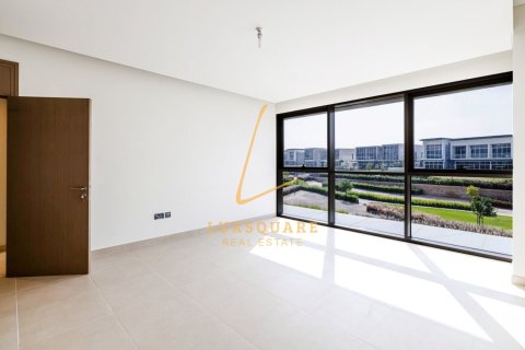 Villa de 5 dormitorios en Golf Place, UAE No. 168652 17