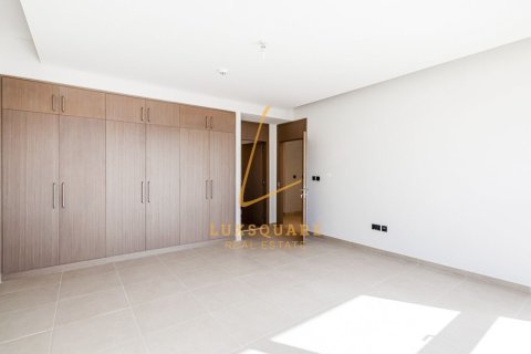 Villa de 5 dormitorios en Golf Place, UAE No. 168652 20