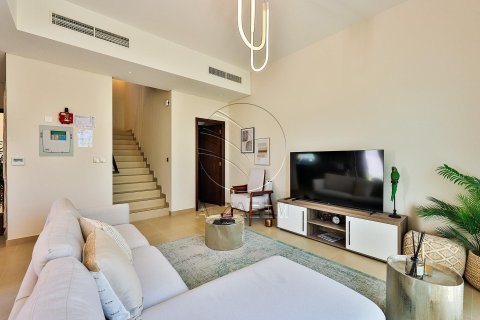 2 bedrooms Townhouse in Khalifa City, UAE No. 91221 11