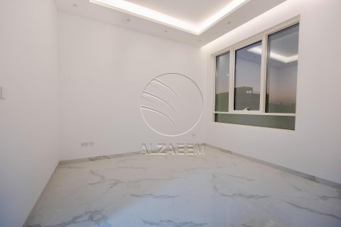 Villa de 5 dormitorios en Al Shamkha, UAE No. 91249 4